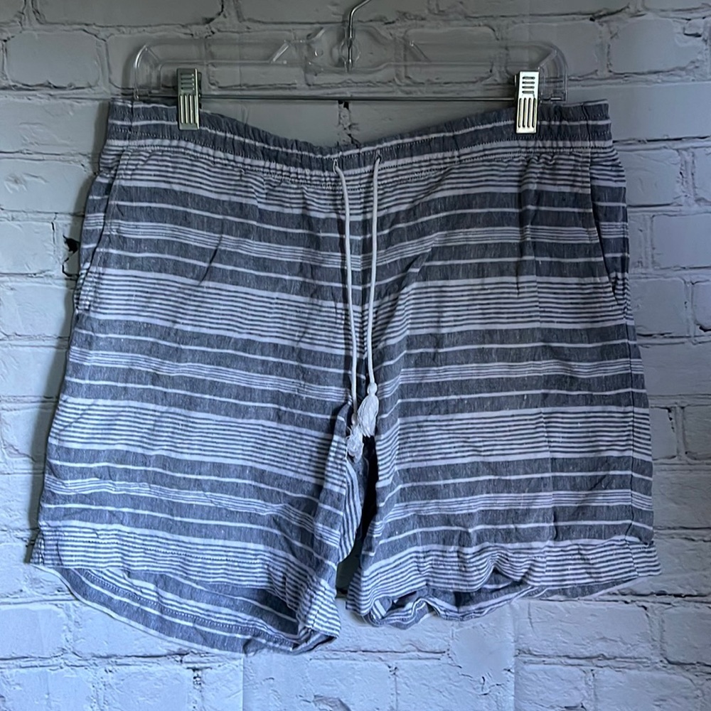 J. Jill Gray & White Striped Linen Shorts Size M